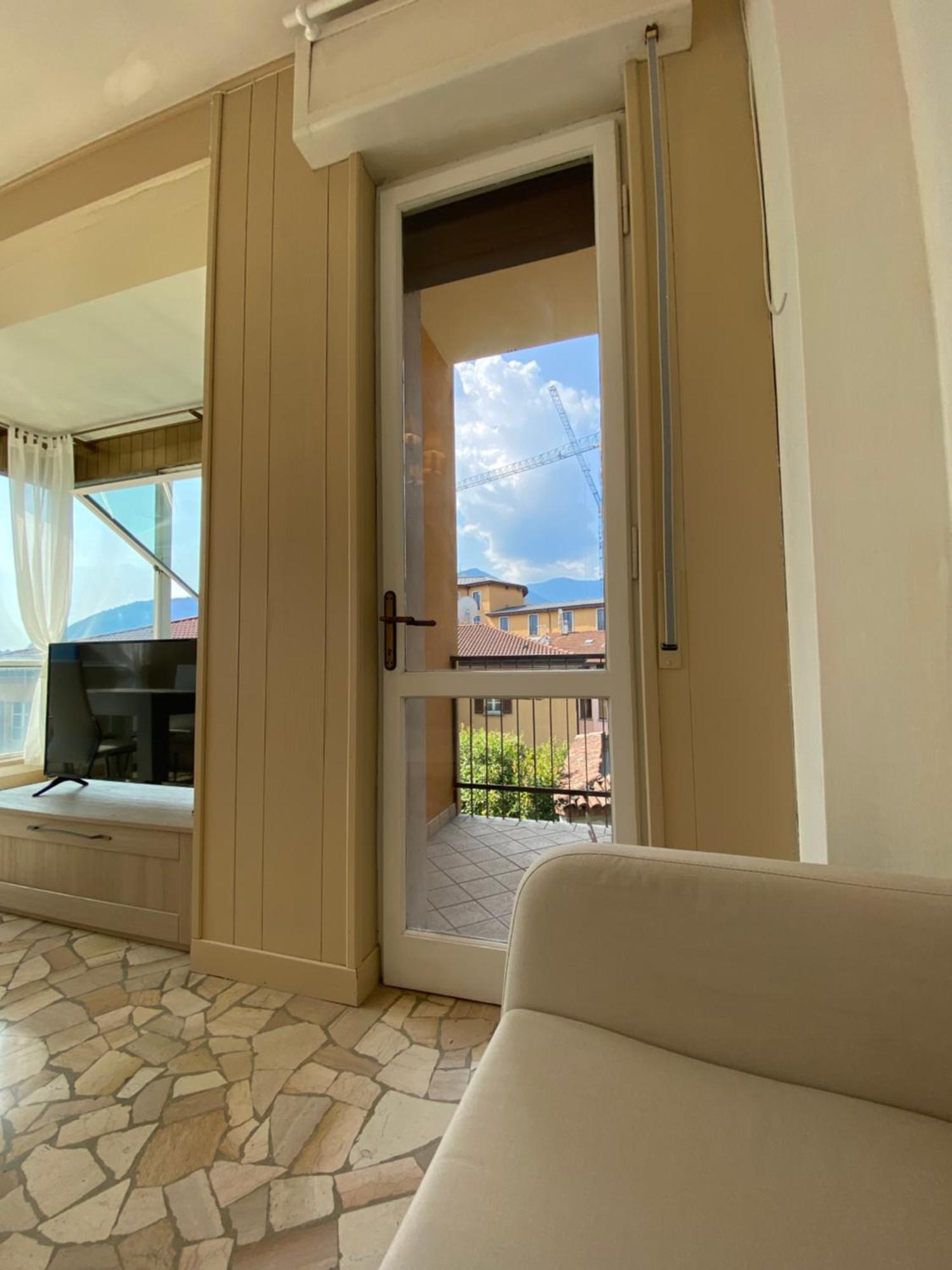 Como Lake Panorama Apartment Cadenabbia Exterior photo